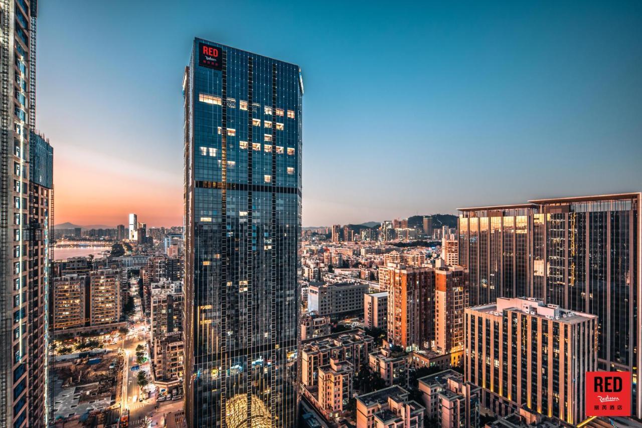 Radisson Red Hotel Zhuhai Gongbei Port Kültér fotó