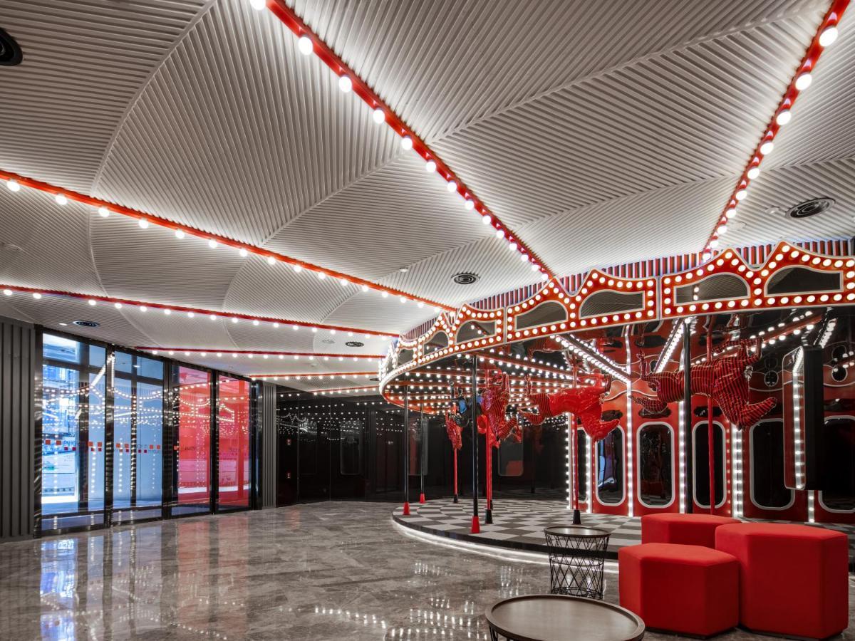 Radisson Red Hotel Zhuhai Gongbei Port Kültér fotó
