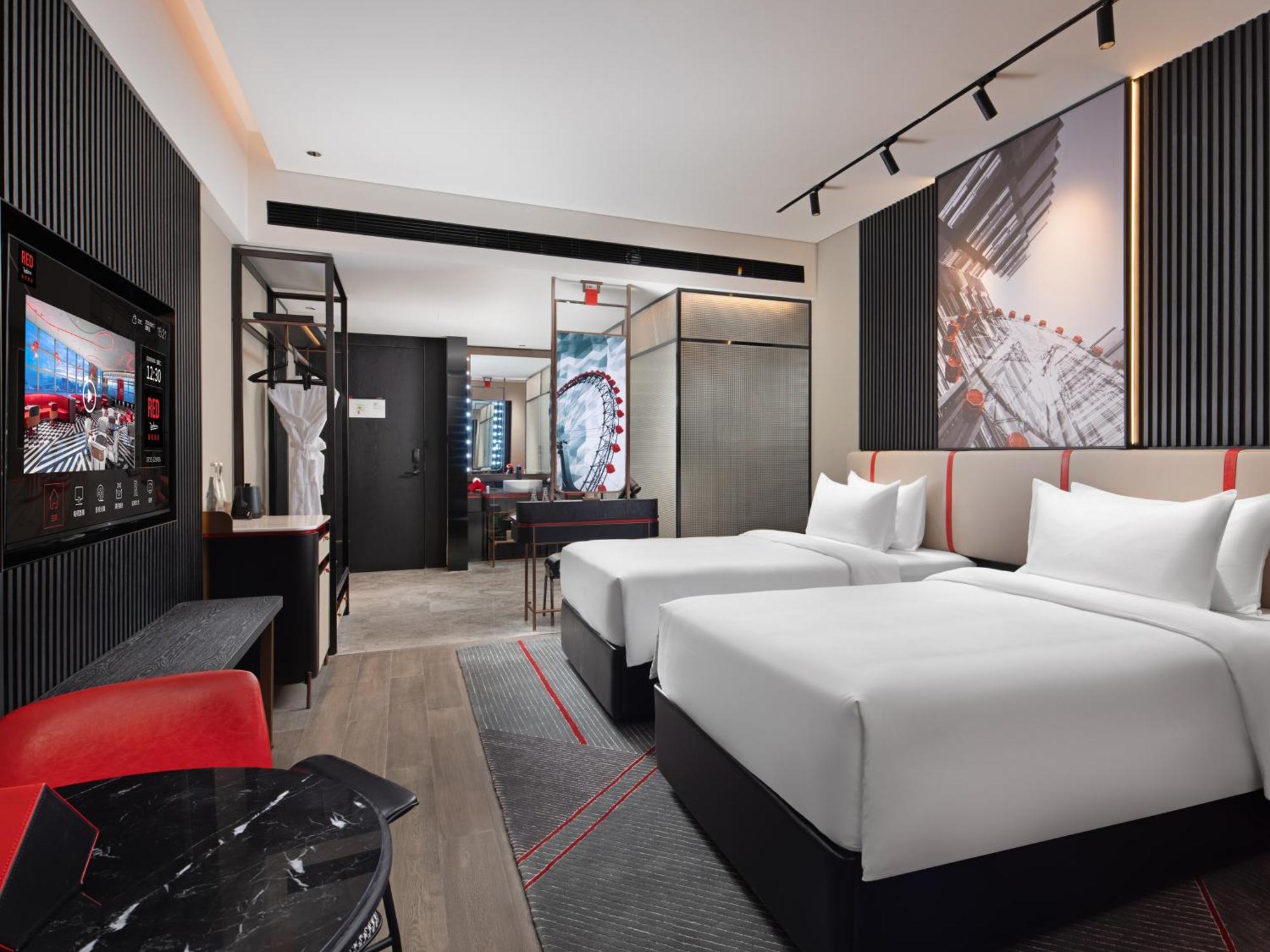 Radisson Red Hotel Zhuhai Gongbei Port Kültér fotó