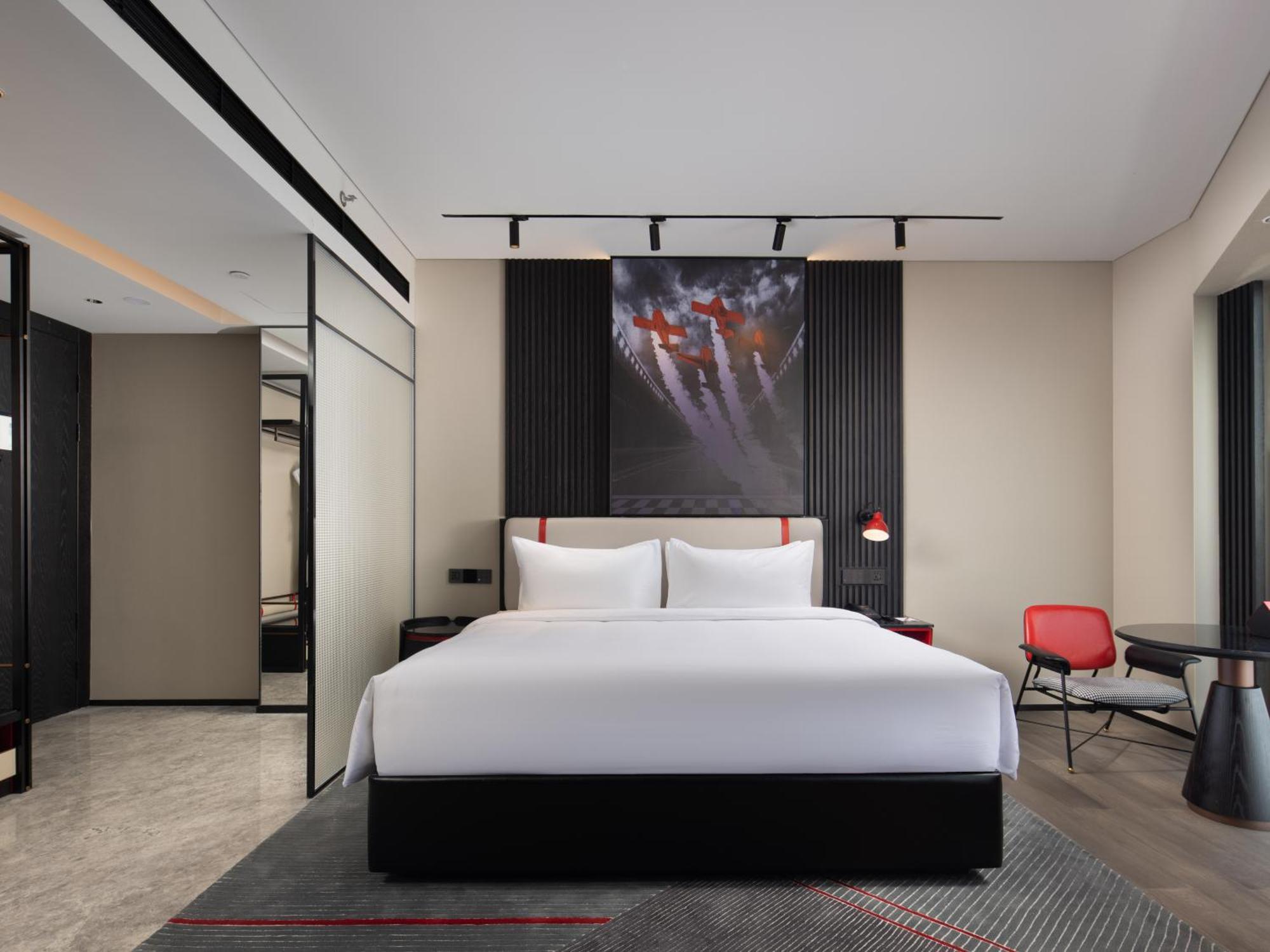 Radisson Red Hotel Zhuhai Gongbei Port Kültér fotó